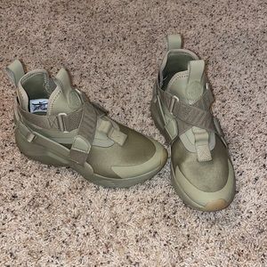 Nike Huarache sneakers